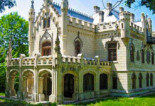 Trei oferte pentru reabilitarea Palatului Mihail Sturdza din Iași